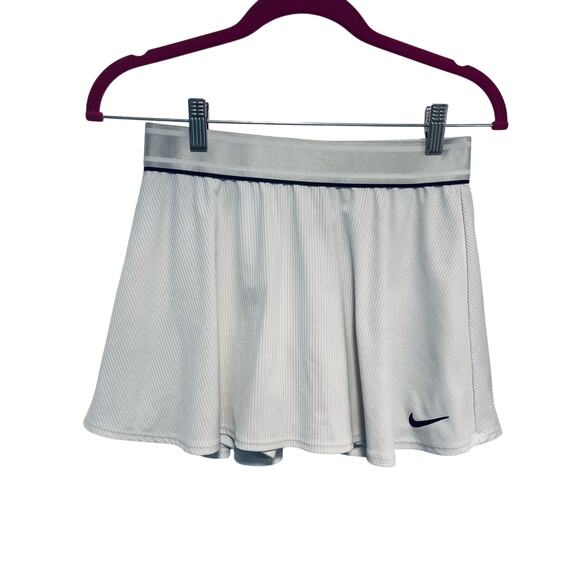 Nike flouncy tennis skirt - Picture 1 of 5